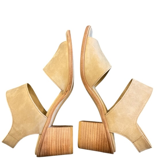 Chocolat Blu Beige Sandal Heels - Picture 5 of 7